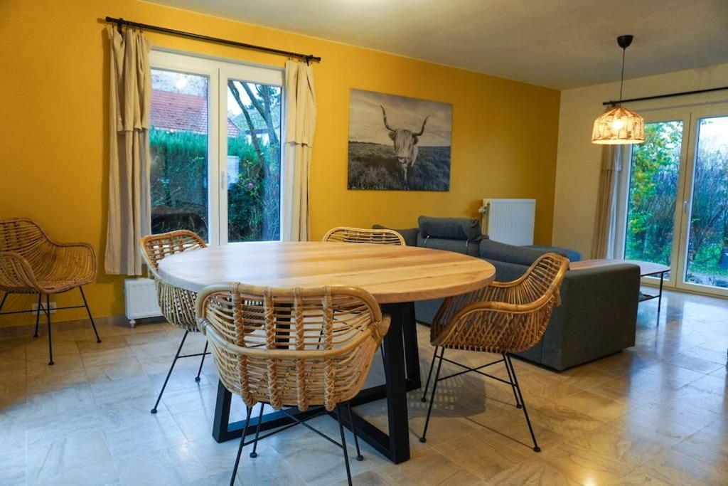 Chez Josephine Villa Huy Bagian luar foto