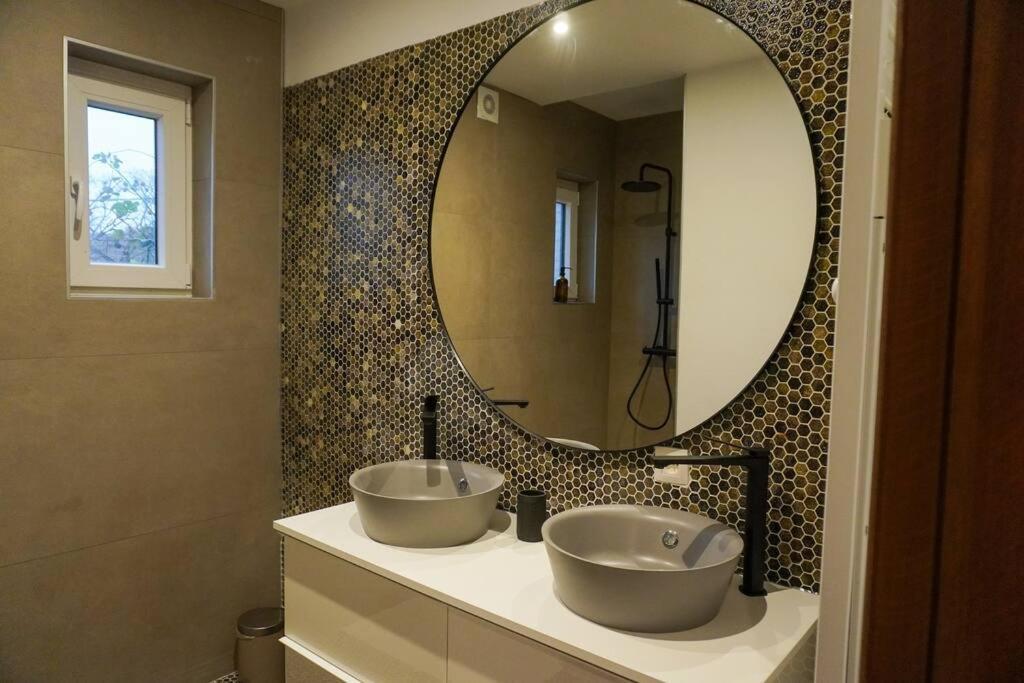 Chez Josephine Villa Huy Bagian luar foto